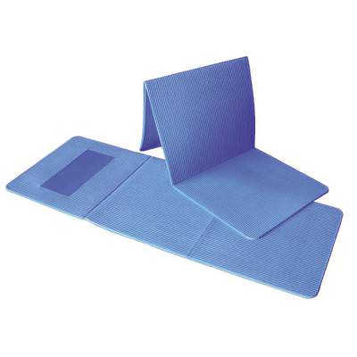 Складной коврик для аэробики Aerofit EM-RK-307E Складной коврик для аэробики,имеет практичный синий цвет.​ ​Нескользящая ребристая поверхность.Выполнен из специального материала EVA (135см*52см*8мм).​Складная модель удобна в хранении и не занимает много места в сложенном состоянии.
