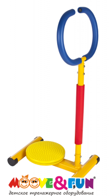 Детский твистер с ручкой Moove&amp;Fun TFK-11/SH-11 Твистер с ручкой Moove&amp;Fun TFK-11/SH-11 - это достаточно простой, но эффективный механический тренажер для детей, который позволит им в легкой и игровой обстановке заниматься спортом.
